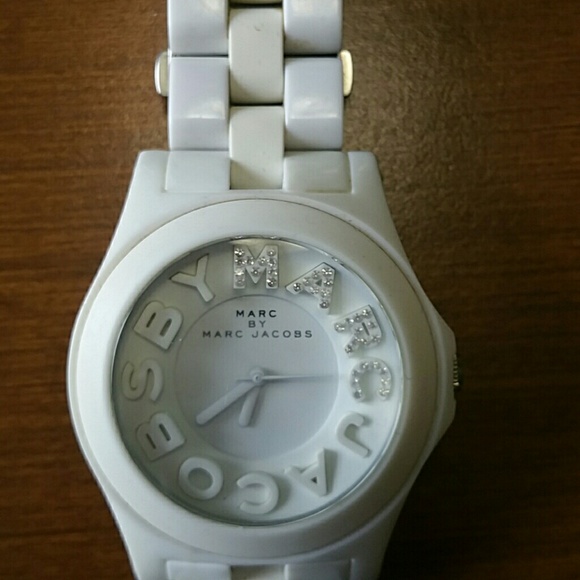 Marc Jacobs white watch - Picture 2 of 4